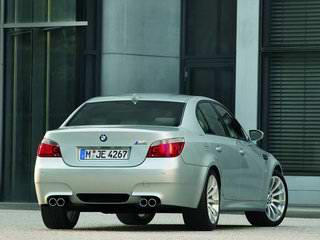 2004 BMW E60 M5