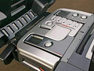 2003 Hummer H3T Concept