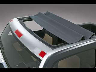 2003 Hummer H3T Concept