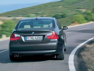 2005 BMW 330i