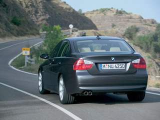 2005 BMW 330i