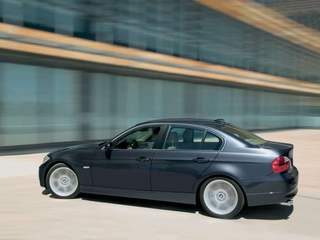 2005 BMW 330i