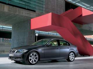2005 BMW 330i